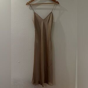 Wilfred woman gold dress